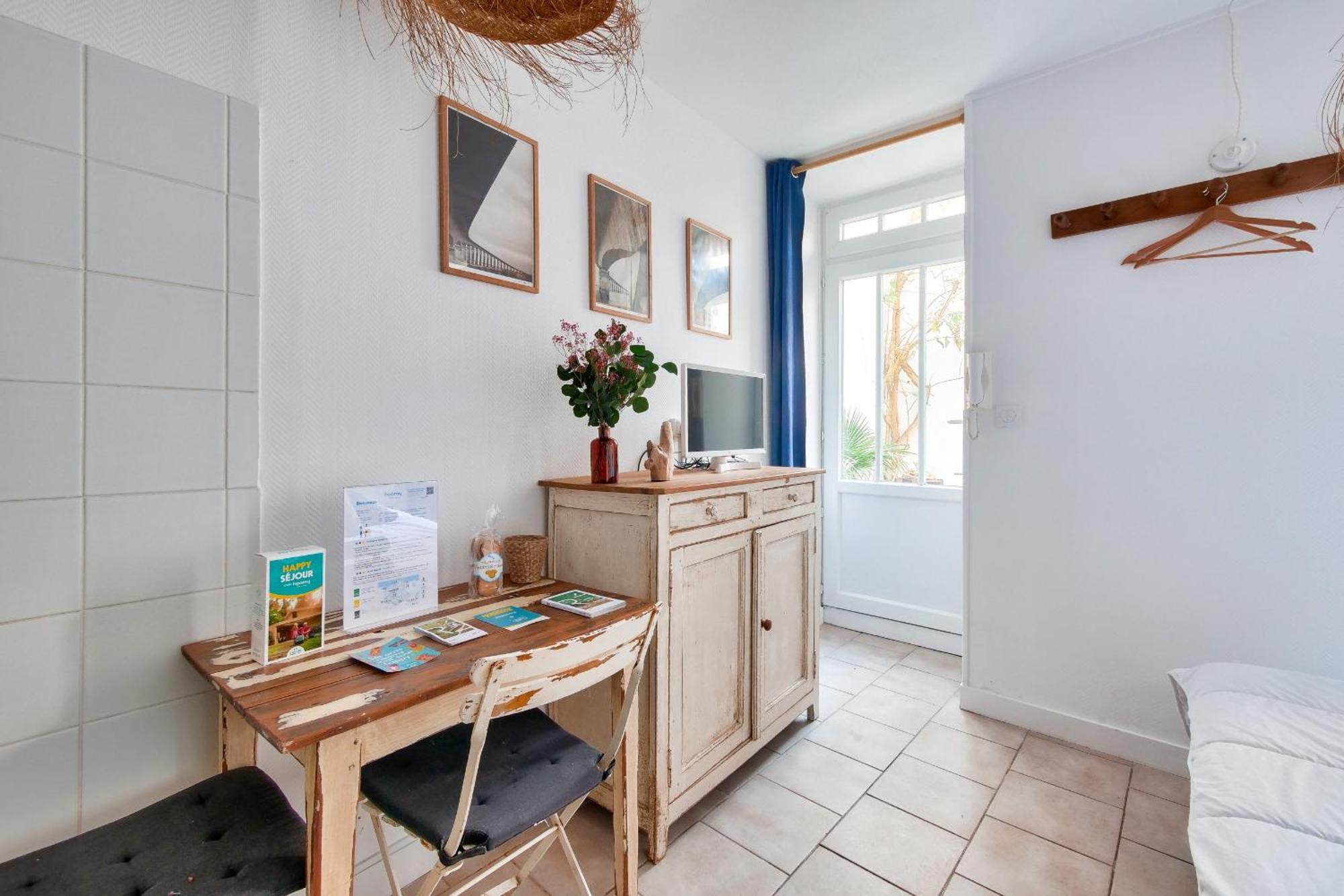La Suite 24 - Studio Avec Terrasse A 100M Du Port De Saint-Martin-de-Ré Exterior photo
