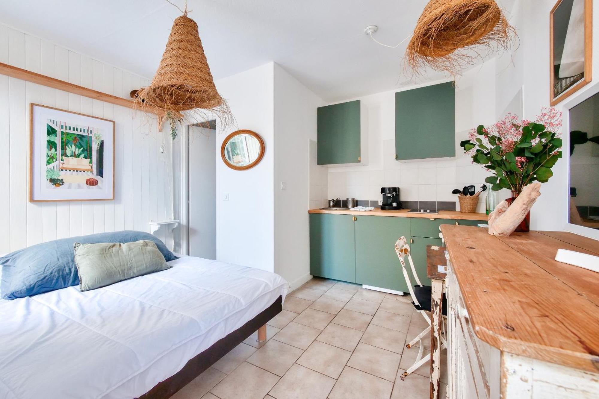La Suite 24 - Studio Avec Terrasse A 100M Du Port De Saint-Martin-de-Ré Exterior photo